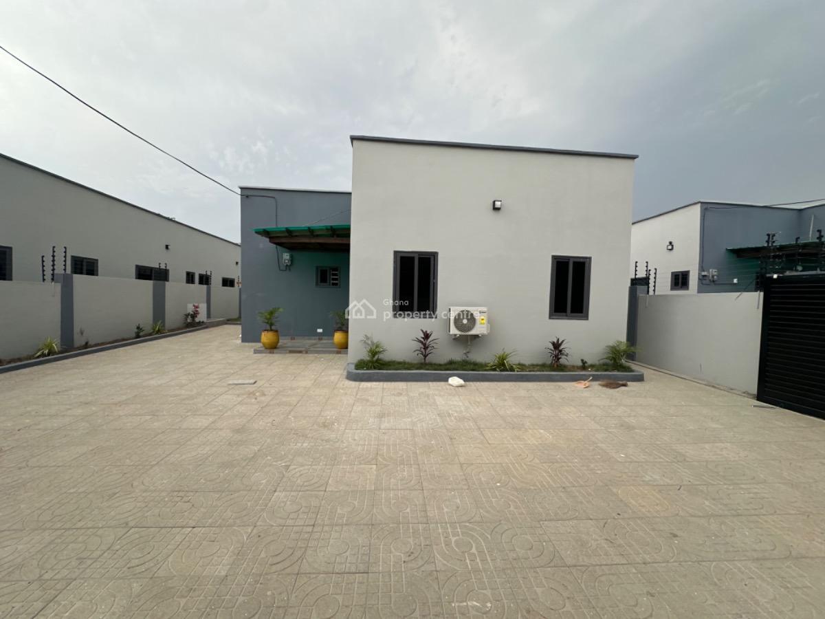 3 Bedrooms Detached Bangalore Houses, Ayimensah, Oyarifa, La Nkwantanang Madina Municipal, Accra, Detached Bungalow for Sale
