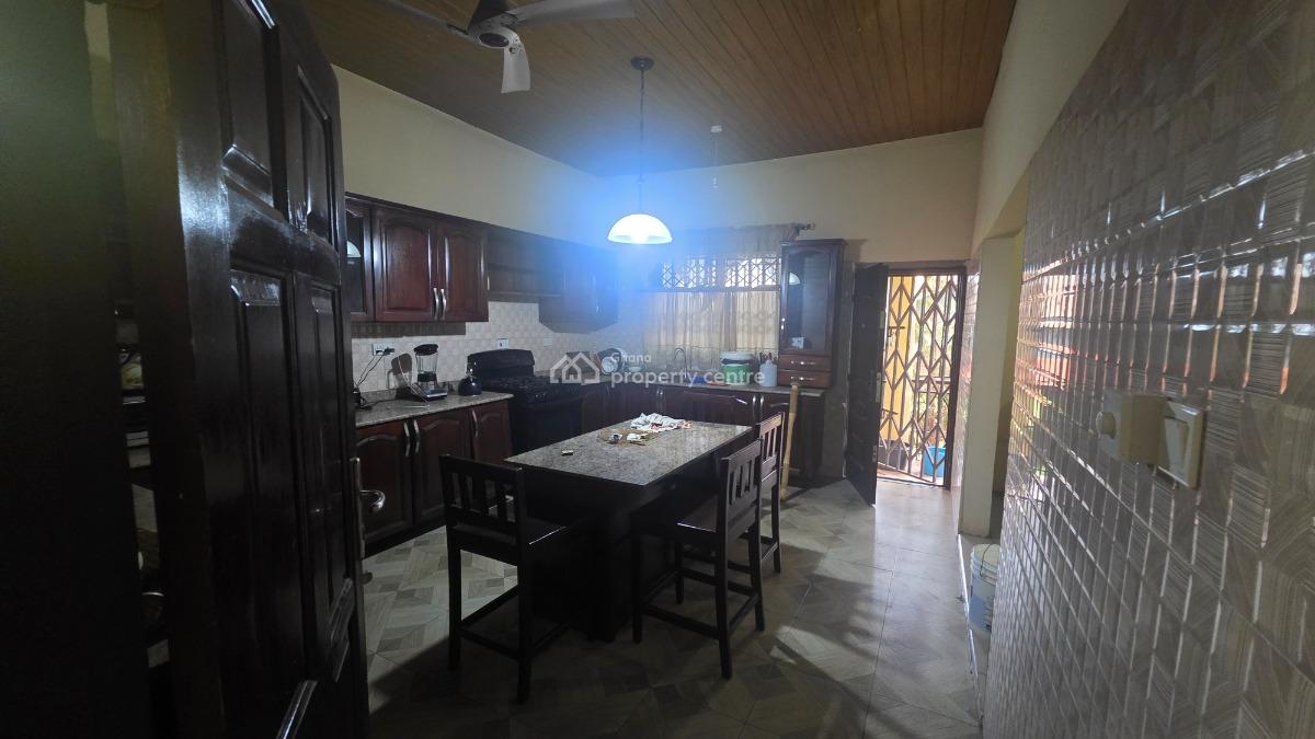 Spacious 6 Bedroom House with a Garden, Oyibi, Accra Metropolitan, Accra, House for Sale