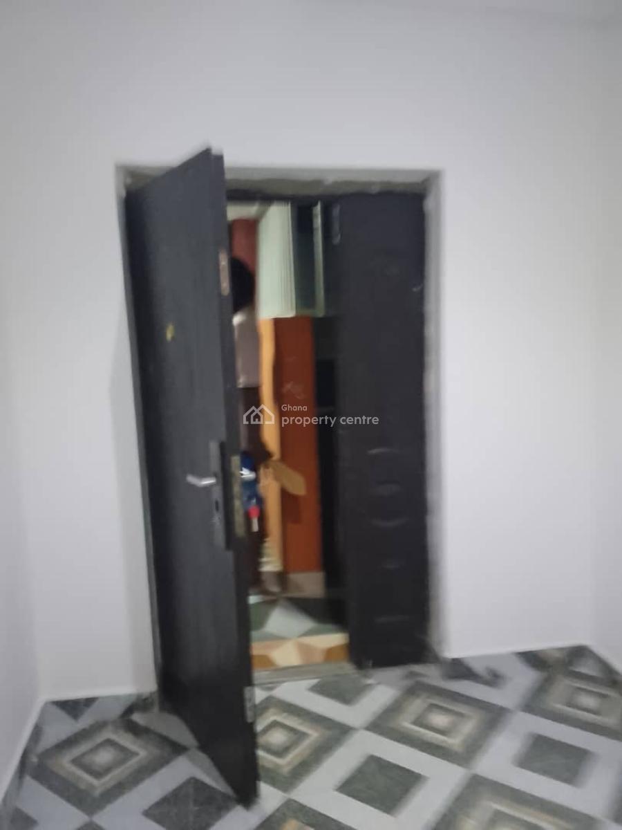 One Bedroom Self Contain Apartment, Tse Addo Round About, Tse Addo, Accra, Mini Flat for Rent