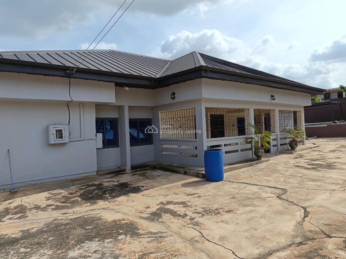 5 Bedroom, Buokrom Estate South Africa, Kumasi Metropolitan, Ashanti, House for Sale