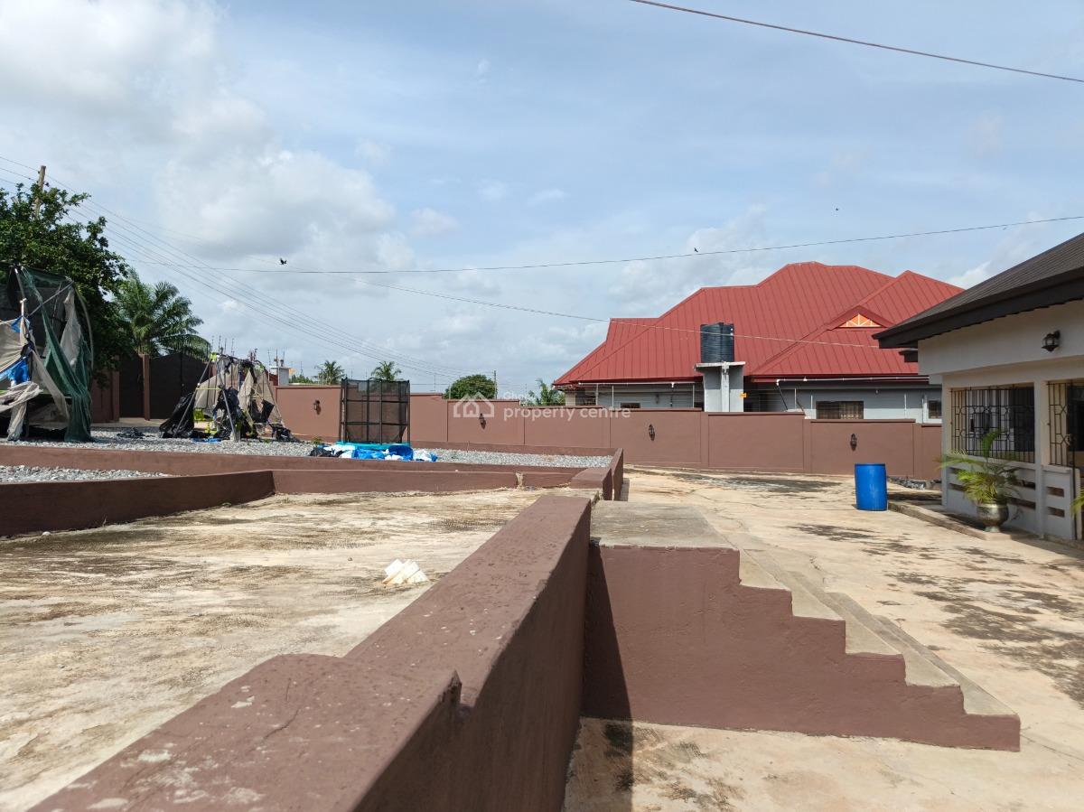5 Bedroom, Buokrom Estate South Africa, Kumasi Metropolitan, Ashanti, House for Sale