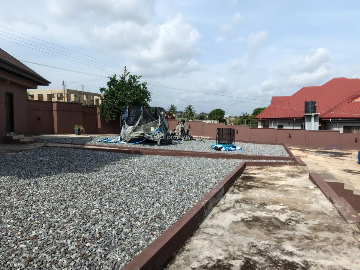 5 Bedroom, Buokrom Estate South Africa, Kumasi Metropolitan, Ashanti, House for Sale