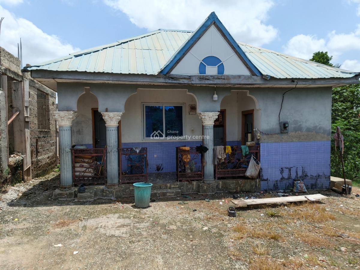 6 Bedrooms, Nwamasi, Near Kenyasi, Kumasi Metropolitan, Ashanti, House for Sale