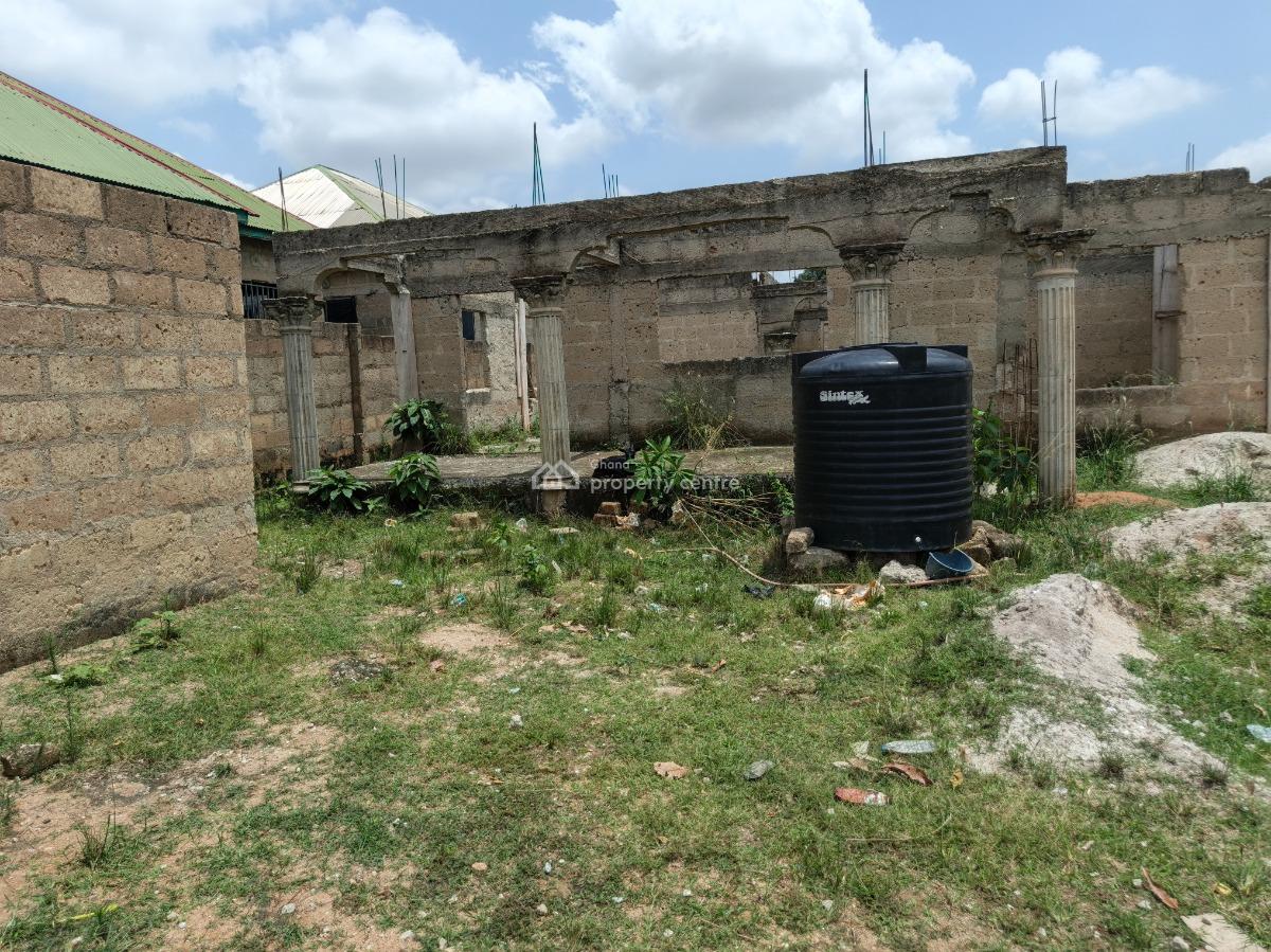 6 Bedrooms, Nwamasi, Near Kenyasi, Kumasi Metropolitan, Ashanti, House for Sale