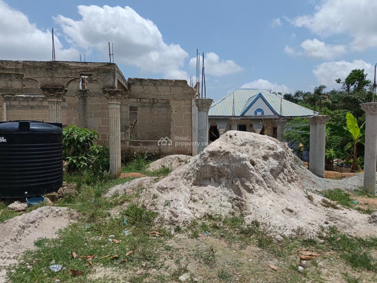 6 Bedrooms, Nwamasi, Near Kenyasi, Kumasi Metropolitan, Ashanti, House for Sale