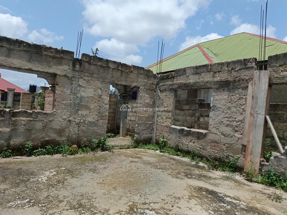 6 Bedrooms, Nwamasi, Near Kenyasi, Kumasi Metropolitan, Ashanti, House for Sale