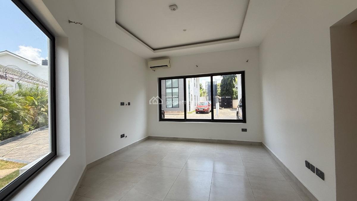 Serviced 2 Bedroom Apartment in a Gated Community with Swimming Pool, Cantonments, Accra, Apartment for Rent