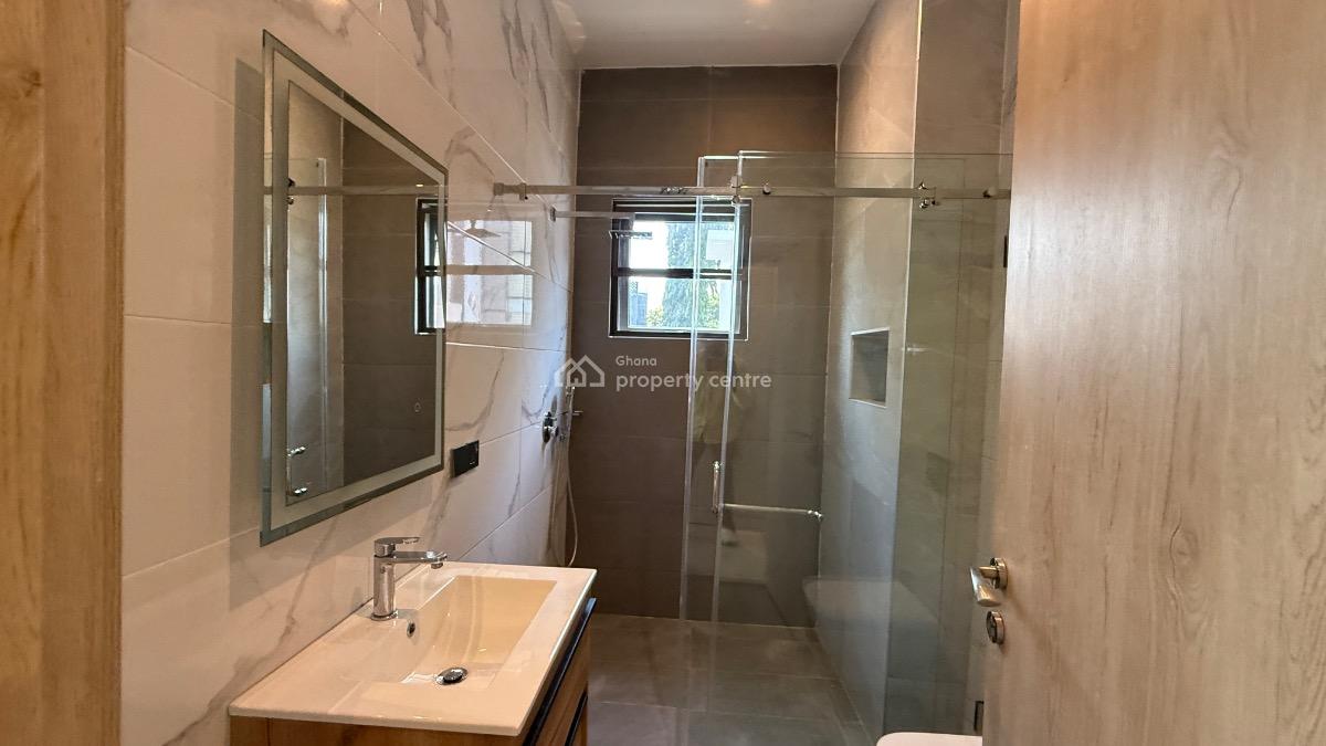 Serviced 2 Bedroom Apartment in a Gated Community with Swimming Pool, Cantonments, Accra, Apartment for Rent