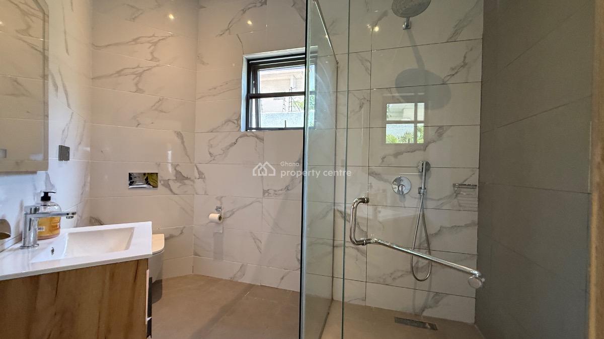 Serviced 2 Bedroom Apartment in a Gated Community with Swimming Pool, Cantonments, Accra, Apartment for Rent