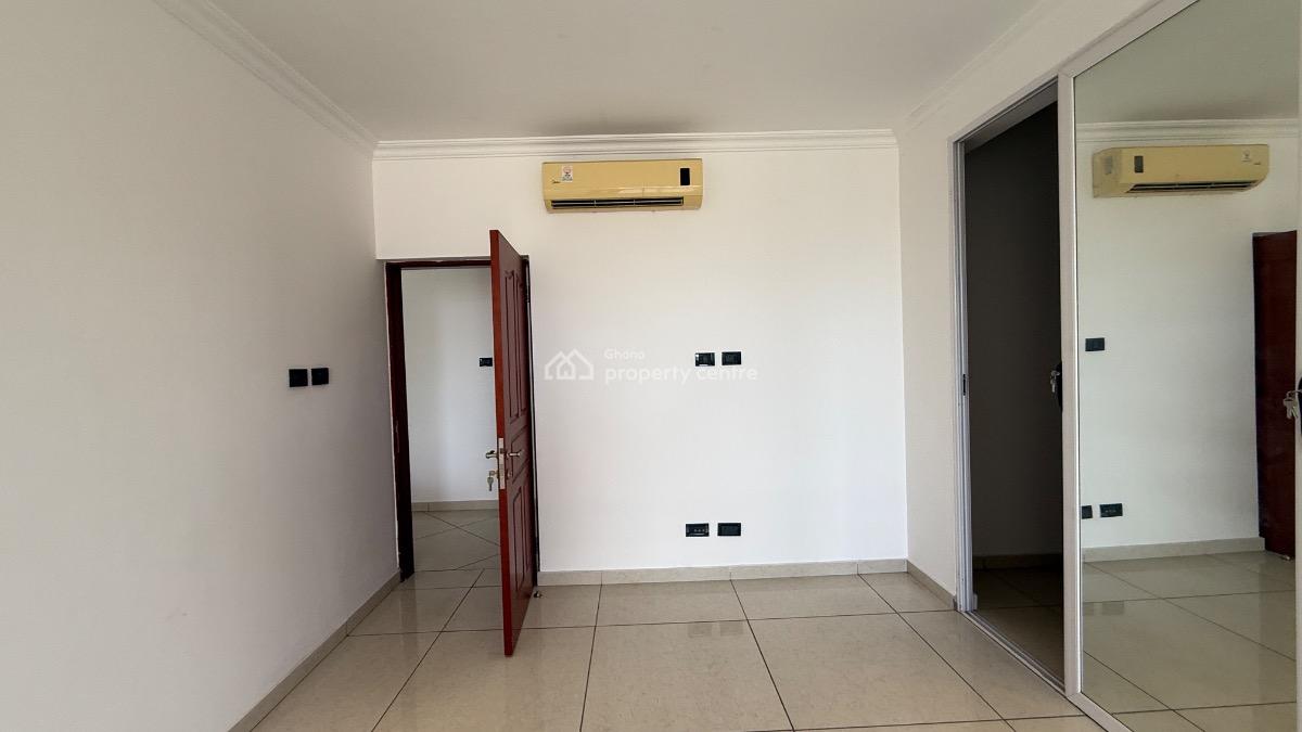 Semi Furnished 3 Bedroom Apartment with Staff Quarters and Pool, Cantonments, Accra, Apartment for Rent