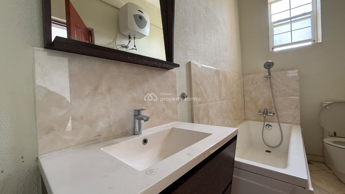 Semi Furnished 3 Bedroom Apartment with Staff Quarters and Pool, Cantonments, Accra, Apartment for Rent