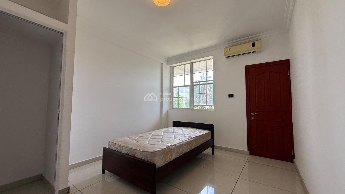 Semi Furnished 3 Bedroom Apartment with Staff Quarters and Pool, Cantonments, Accra, Apartment for Rent