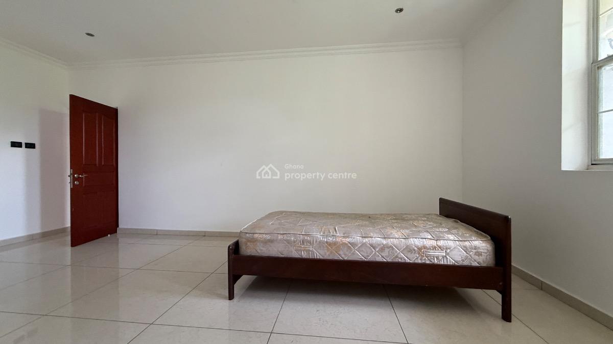 Semi Furnished 3 Bedroom Apartment with Staff Quarters and Pool, Cantonments, Accra, Apartment for Rent