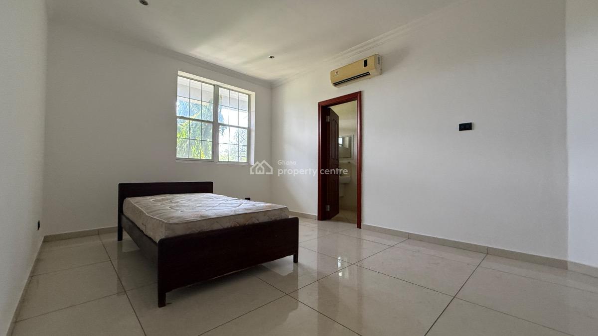 Semi Furnished 3 Bedroom Apartment with Staff Quarters and Pool, Cantonments, Accra, Apartment for Rent