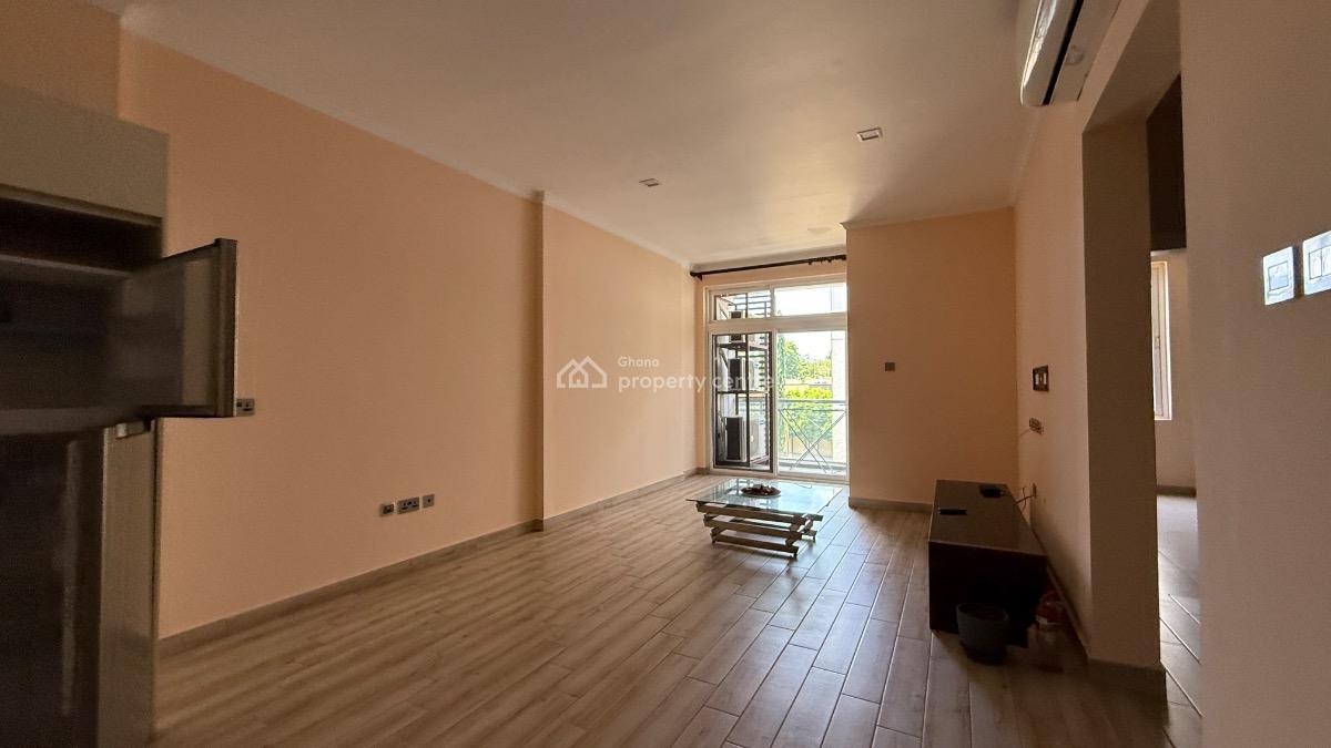 Semi Furnished 2 Bedroom Apartment with Swimming Pool, Cantonments, Accra, Apartment for Rent