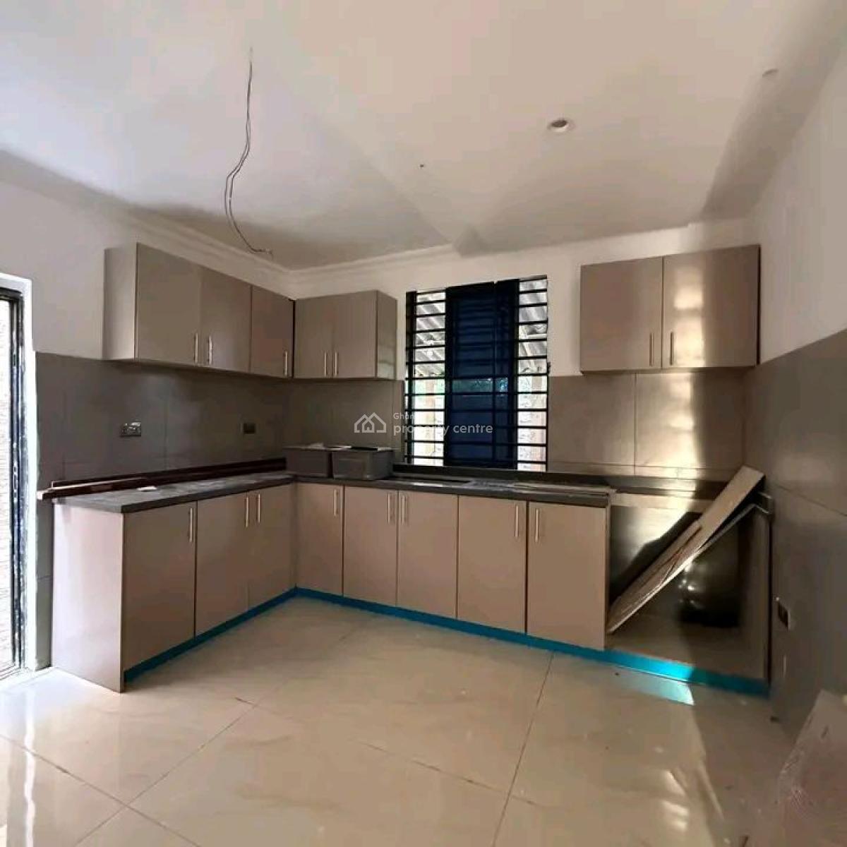 Semi Furnished 2 Bedrooms Flat, Adjiringanor, East Legon, Accra, Apartment for Rent