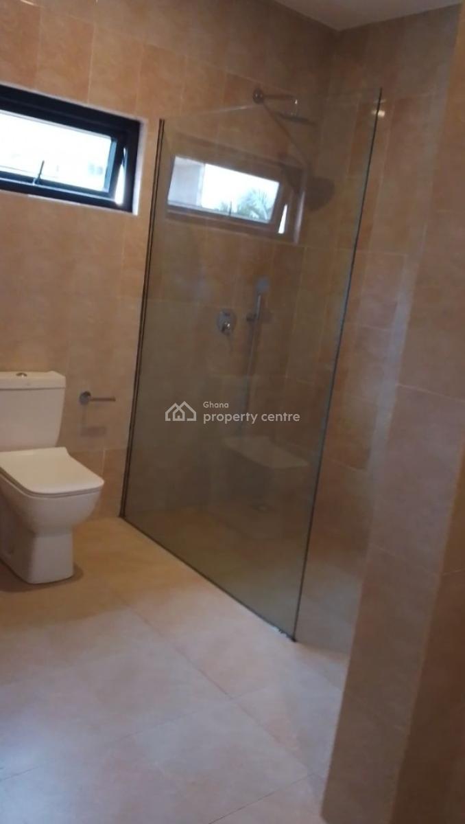 3 Bedrooms, Boys Quarters, Fitted Kitchen, Washing Machine, Fridge, Oven,, Tse Addo Roundabout Enclaves, Tse Addo, Accra, Semi-detached Duplex for Sale