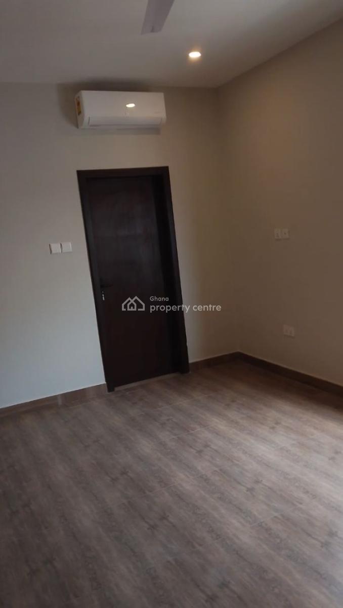 3 Bedrooms, Boys Quarters, Fitted Kitchen, Washing Machine, Fridge, Oven,, Tse Addo Roundabout Enclaves, Tse Addo, Accra, Semi-detached Duplex for Sale