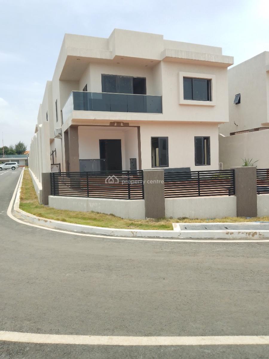 3 Bedroom House, Fitted Kitchen, Washing Machine, Fridge. Gated Comnty, East Airport, Manet Enclaves, East Airport, Airport Residential Area, Accra, Detached Duplex for Sale