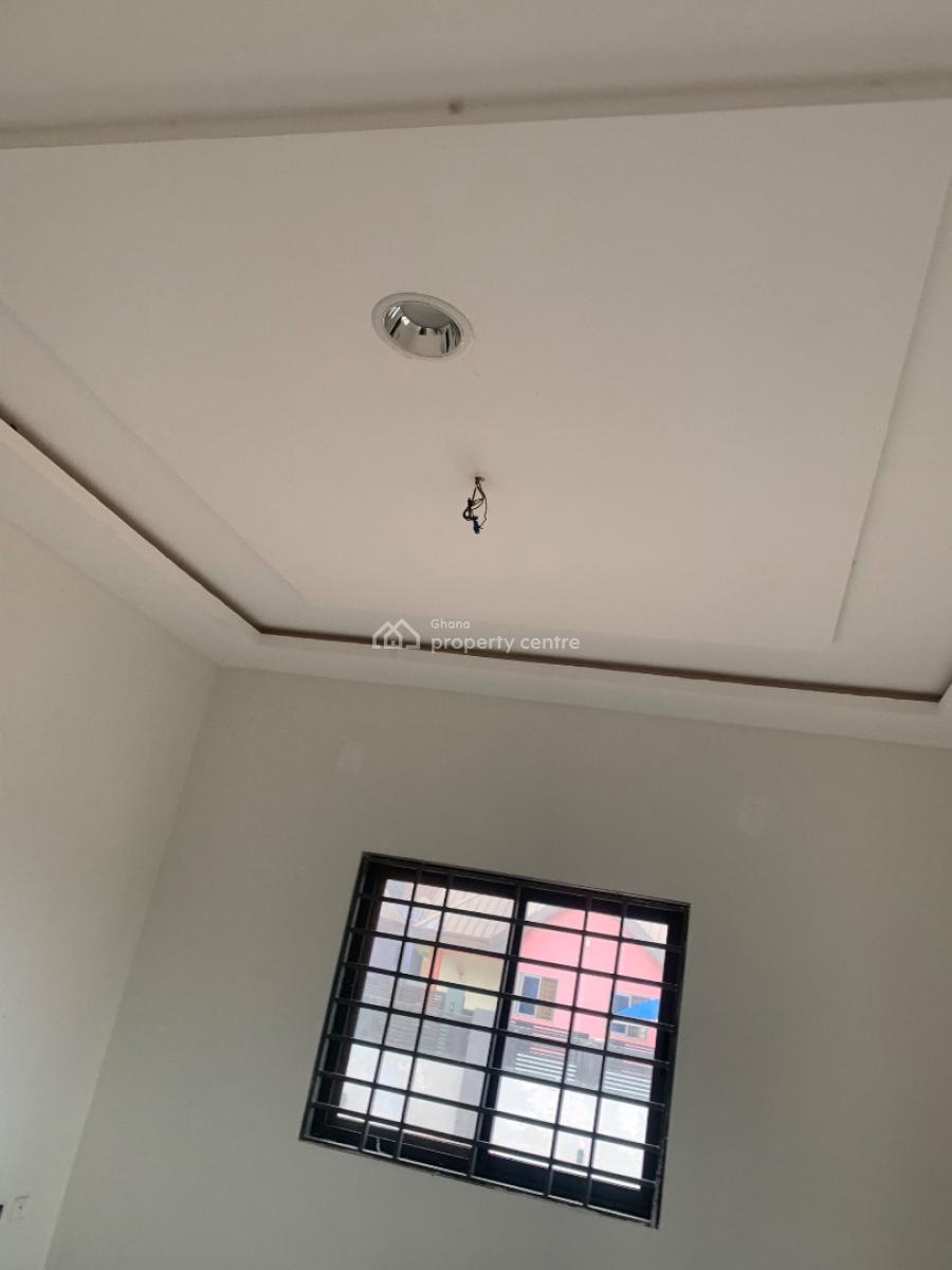 2 Bedrooms House, Oyarifa, La Nkwantanang Madina Municipal, Accra, House for Rent