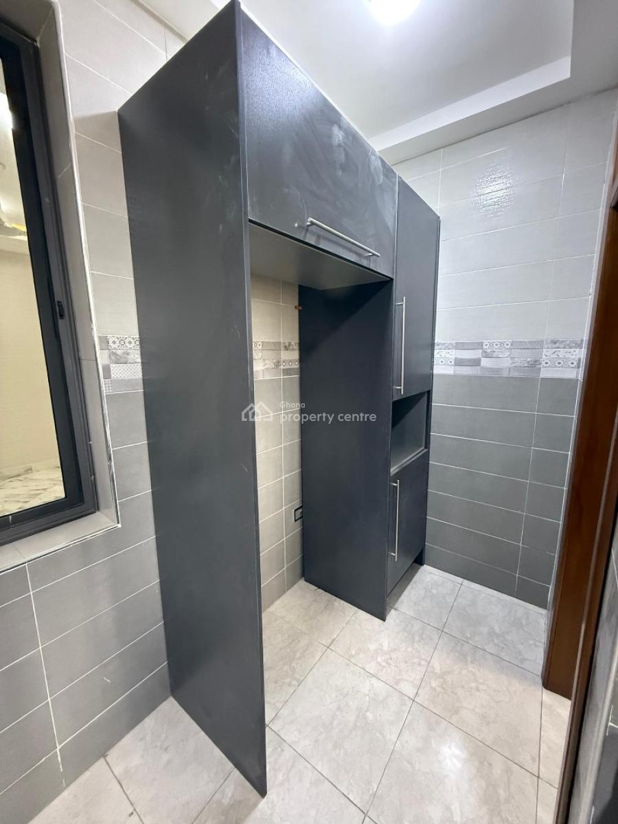 3 Bedrooms, Awoshie Market, Awoshie, Ga Central Municipal, Accra, Apartment for Rent