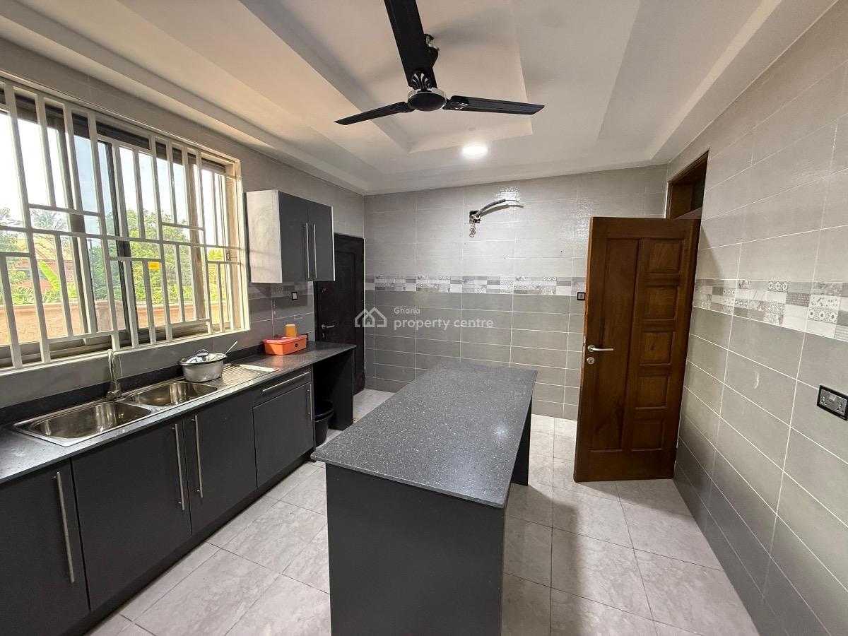 3 Bedrooms, Awoshie Market, Awoshie, Ga Central Municipal, Accra, Apartment for Rent