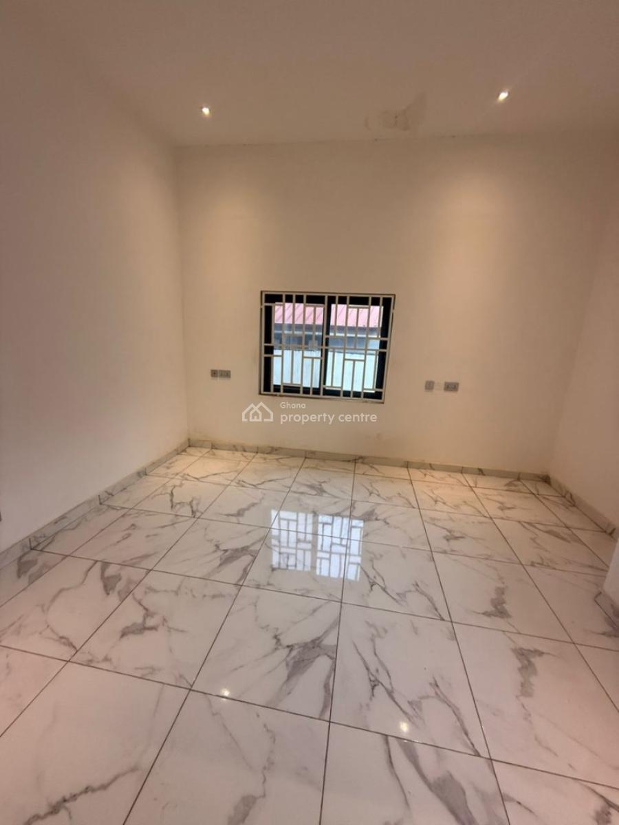 3 Bedrooms House, Ghana Flag, Oyarifa, La Nkwantanang Madina Municipal, Accra, House for Sale