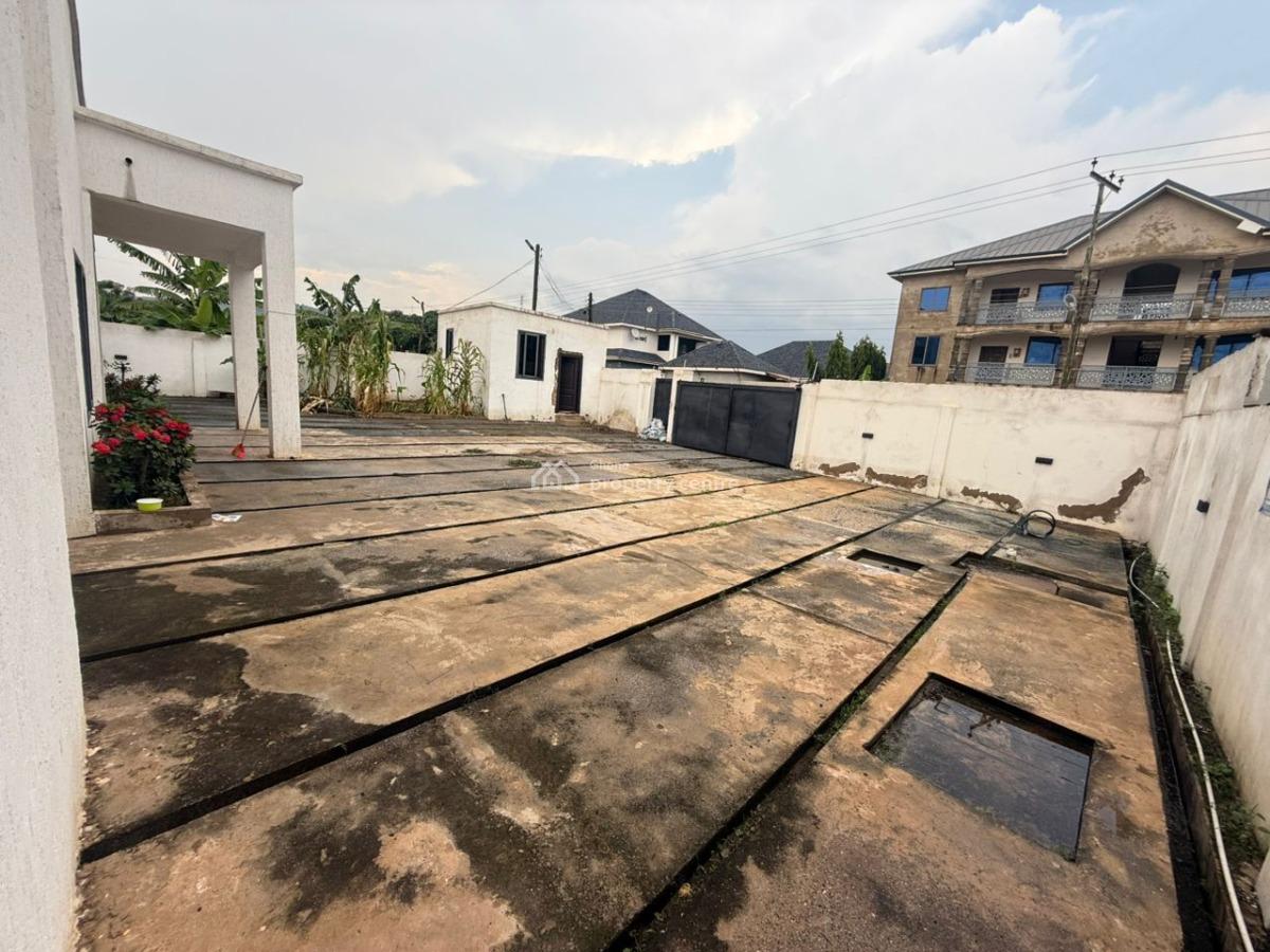 3 Bedrooms House, Ghana Flag, Oyarifa, La Nkwantanang Madina Municipal, Accra, House for Sale