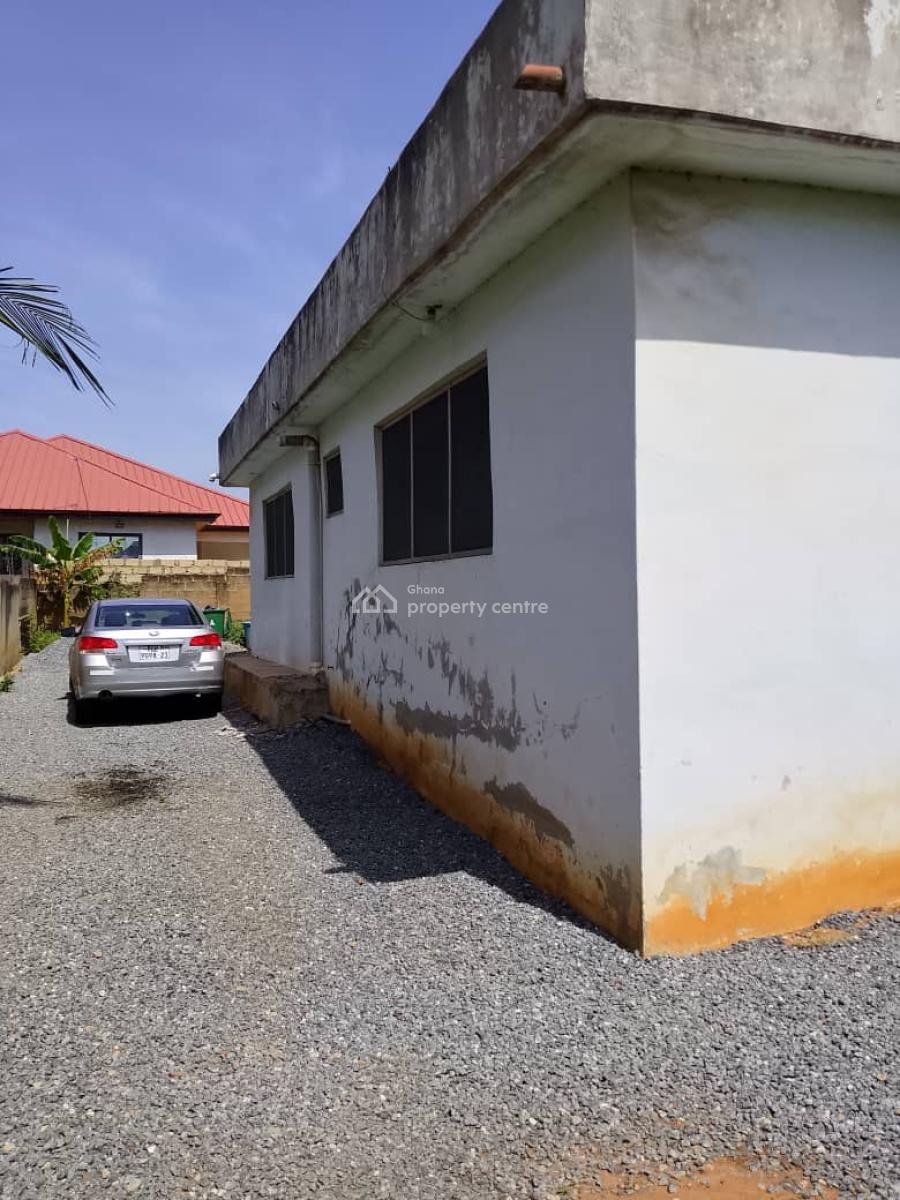 4 Bedrooms + 2 Single Room Outhouse, Pentecost Ablekuma, Ga Central Municipal, Accra, Detached Duplex for Sale
