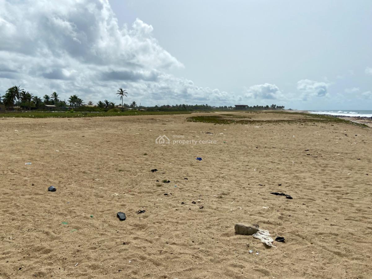 Beachfront Land in Ada Ocanseykope, Ada Foah Ghana  Titled Land, Ada Foah, Ocanseykope-pute Elavanyo Road, Ada Foah, Ada East, Accra, Mixed-use Land for Sale