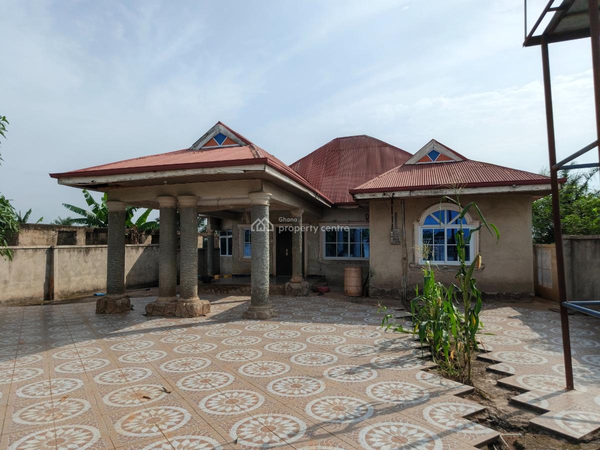 3 Bedrooms, Adankwaame, on Abrepo Barekese Road., Kumasi Metropolitan, Ashanti, House for Sale