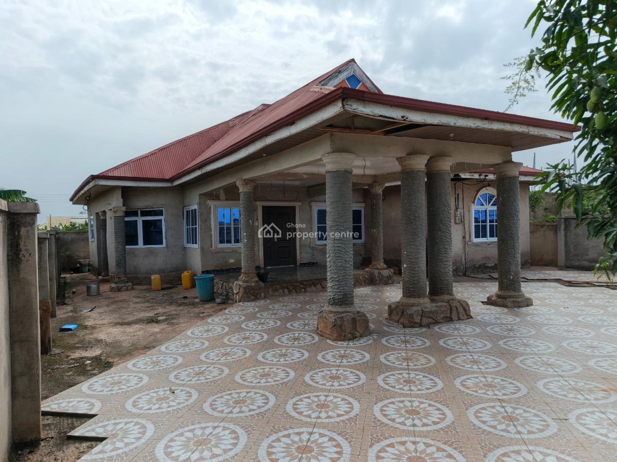 3 Bedrooms, Adankwaame, on Abrepo Barekese Road., Kumasi Metropolitan, Ashanti, House for Sale