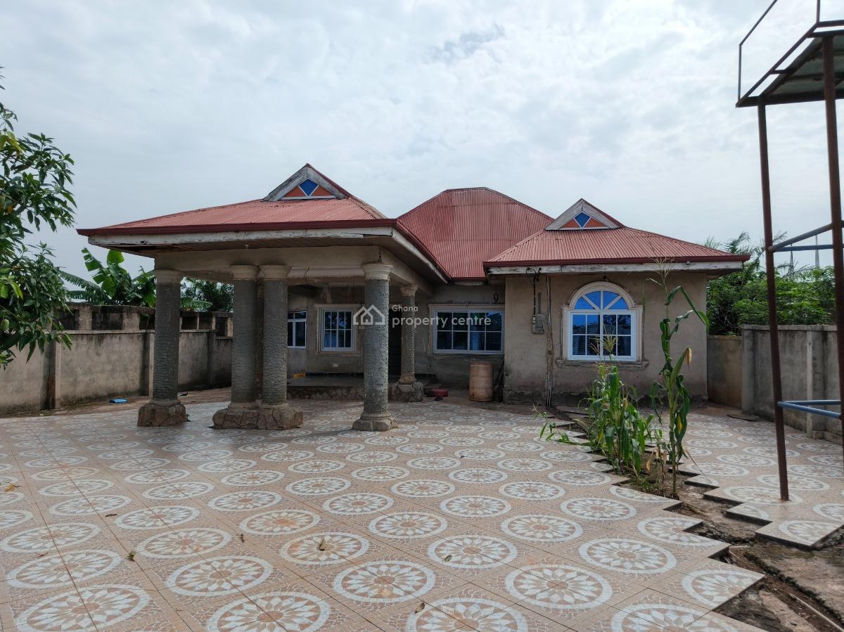 3 Bedrooms, Adankwaame, on Abrepo Barekese Road., Kumasi Metropolitan, Ashanti, House for Sale