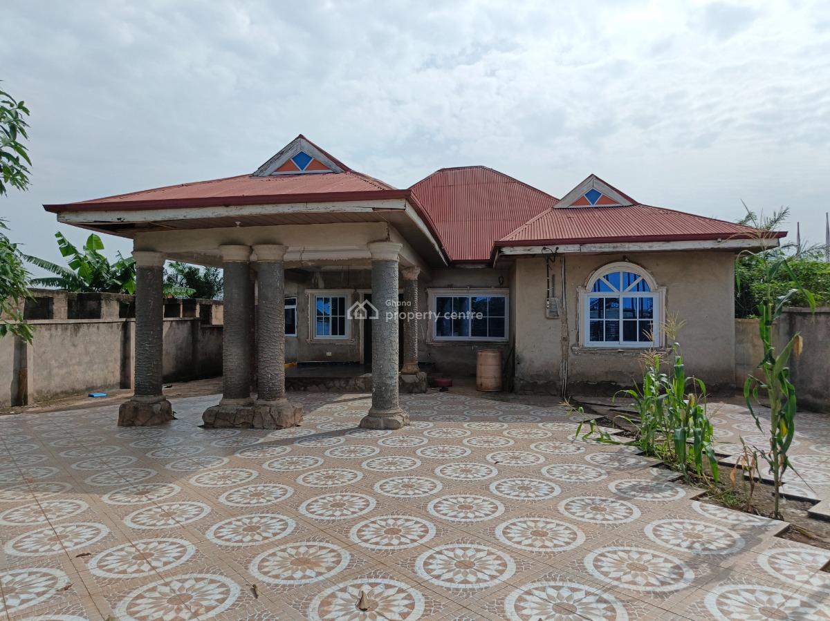 3 Bedrooms, Adankwaame, on Abrepo Barekese Road., Kumasi Metropolitan, Ashanti, House for Sale