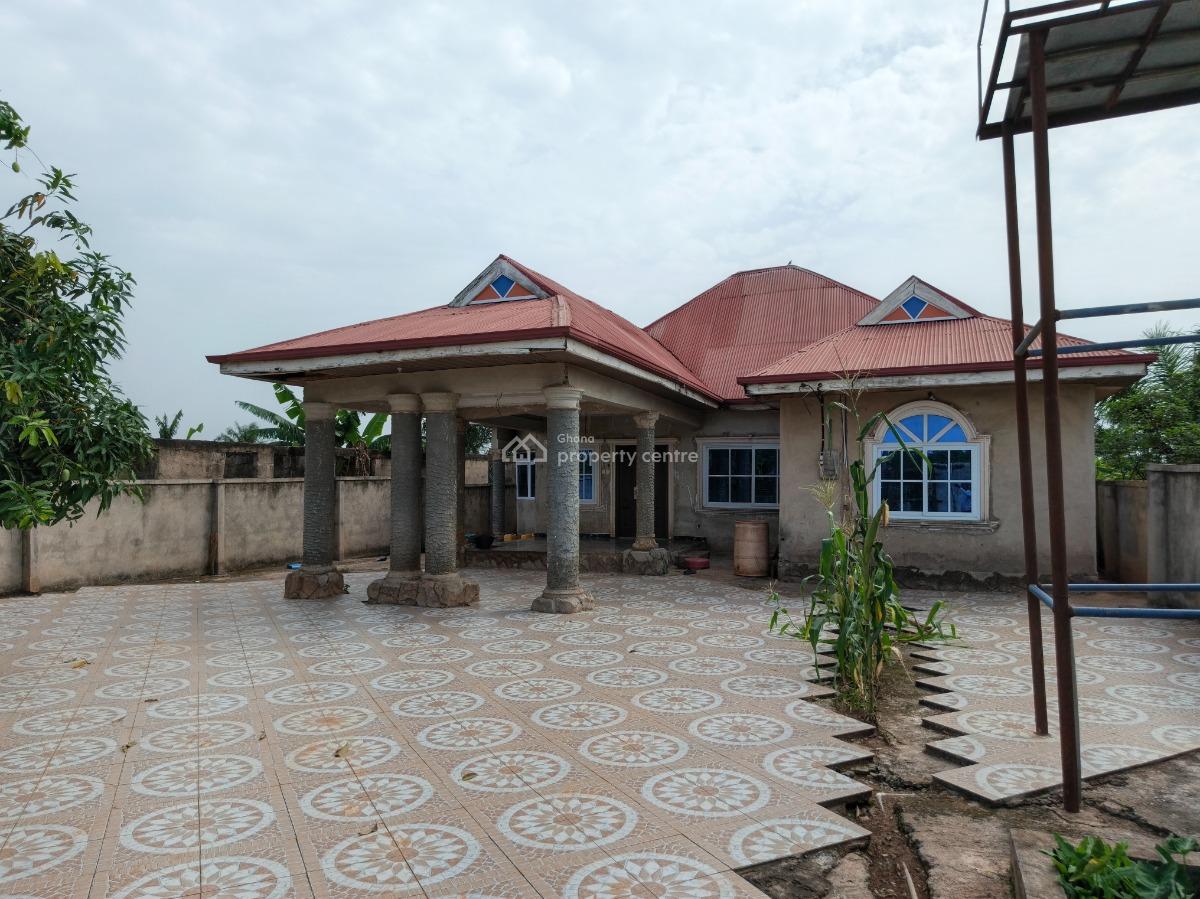 3 Bedrooms, Adankwaame, on Abrepo Barekese Road., Kumasi Metropolitan, Ashanti, House for Sale