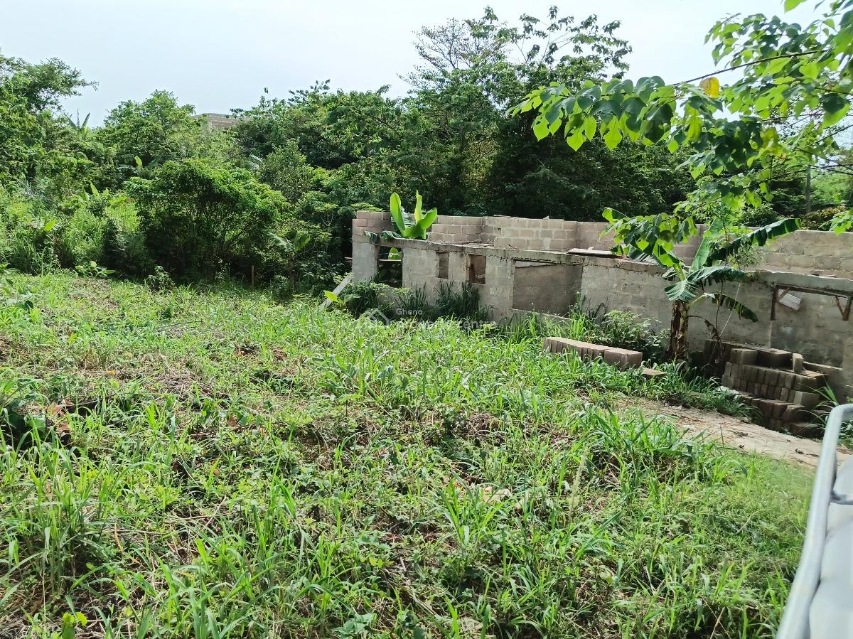 Half Plot   90*40 Ft, Adankwaame, on Abrepo Barekese Road., Kumasi Metropolitan, Ashanti, Residential Land for Sale