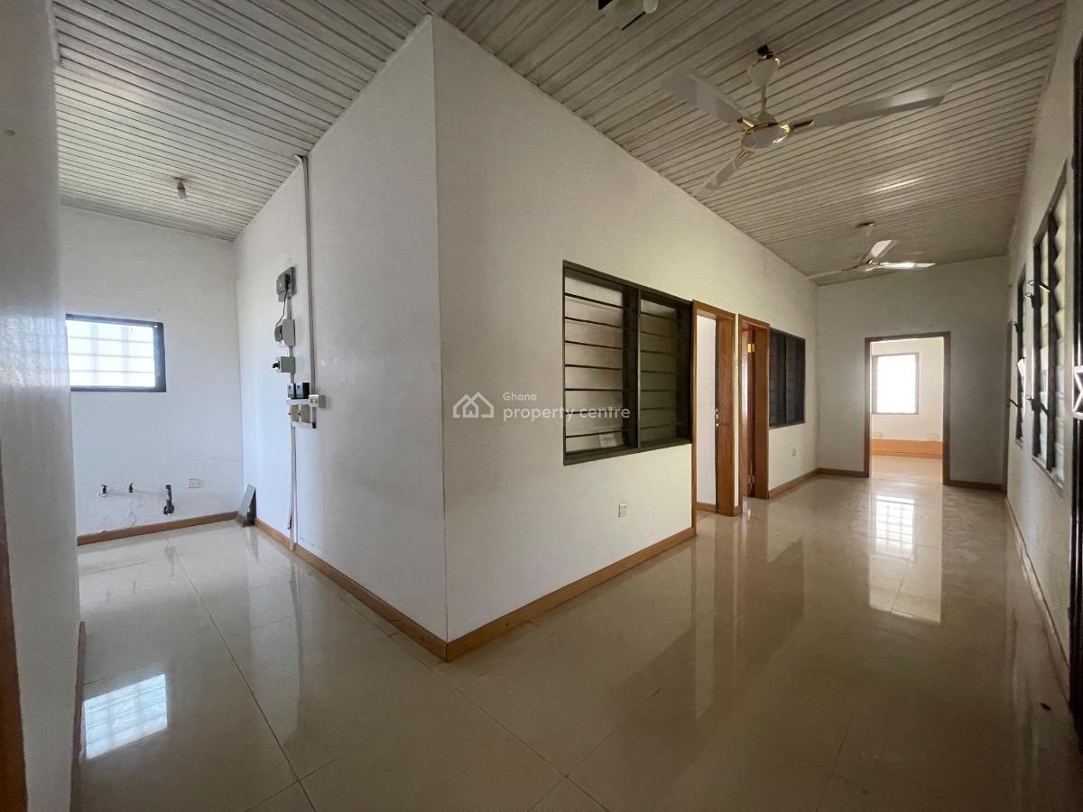 Cute 2-bedroom Self Compound, Boundary Road, East Legon, Accra, Detached Duplex for Rent
