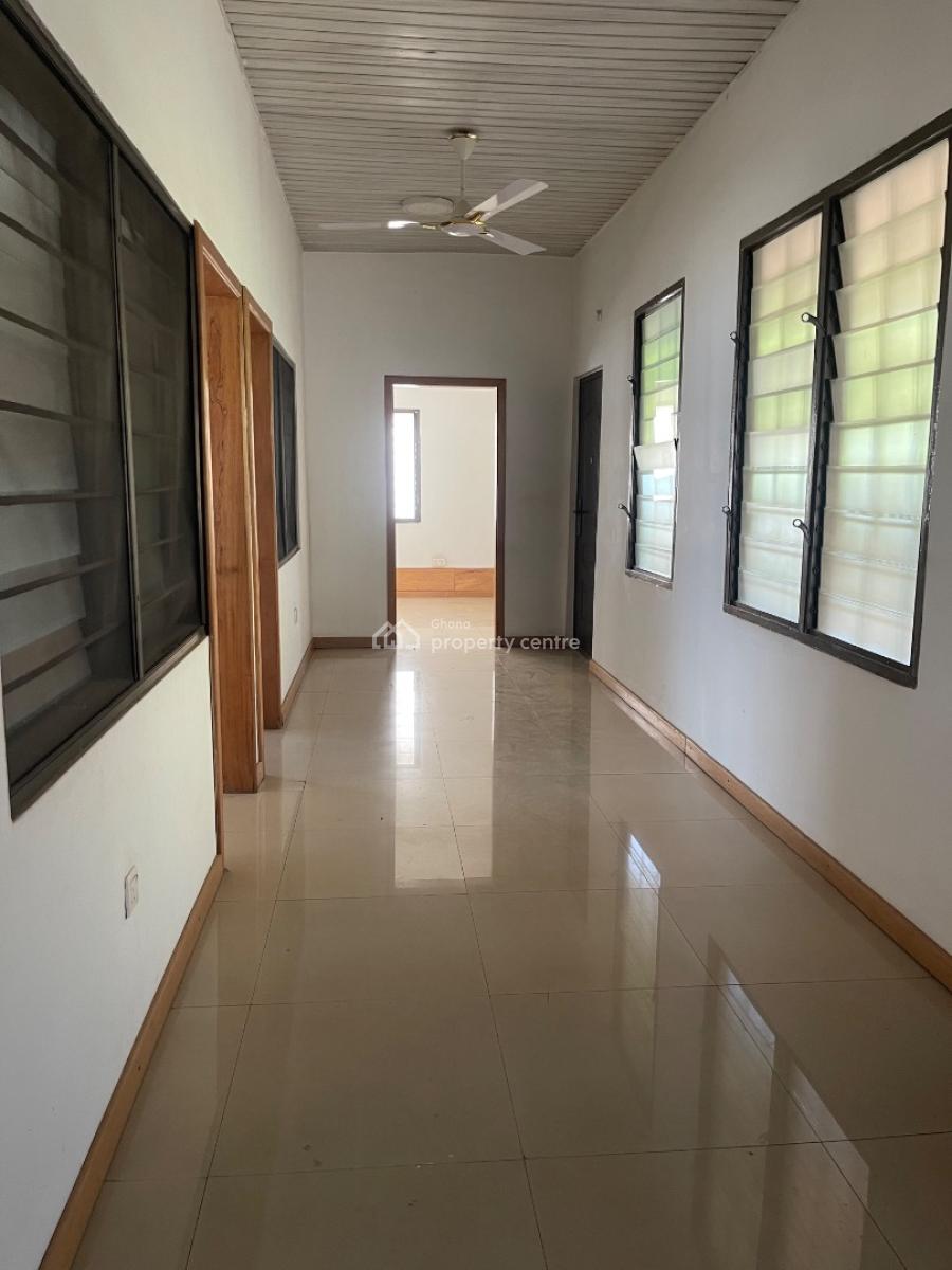 Cute 2-bedroom Self Compound, Boundary Road, East Legon, Accra, Detached Duplex for Rent