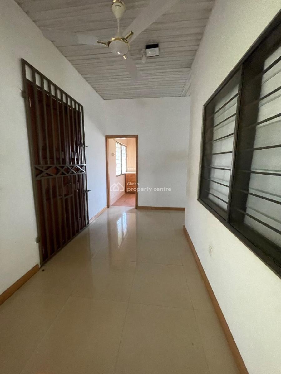 Cute 2-bedroom Self Compound, Boundary Road, East Legon, Accra, Detached Duplex for Rent