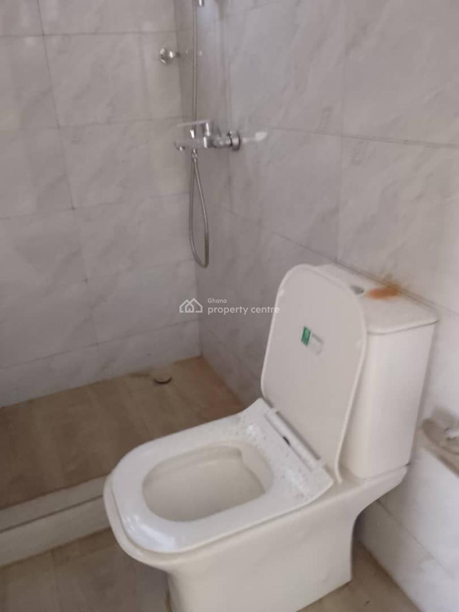 Executive2-bedroom Apartment @teshie Bushroad:, Bushroad, Teshie New Town, Accra, Apartment for Rent