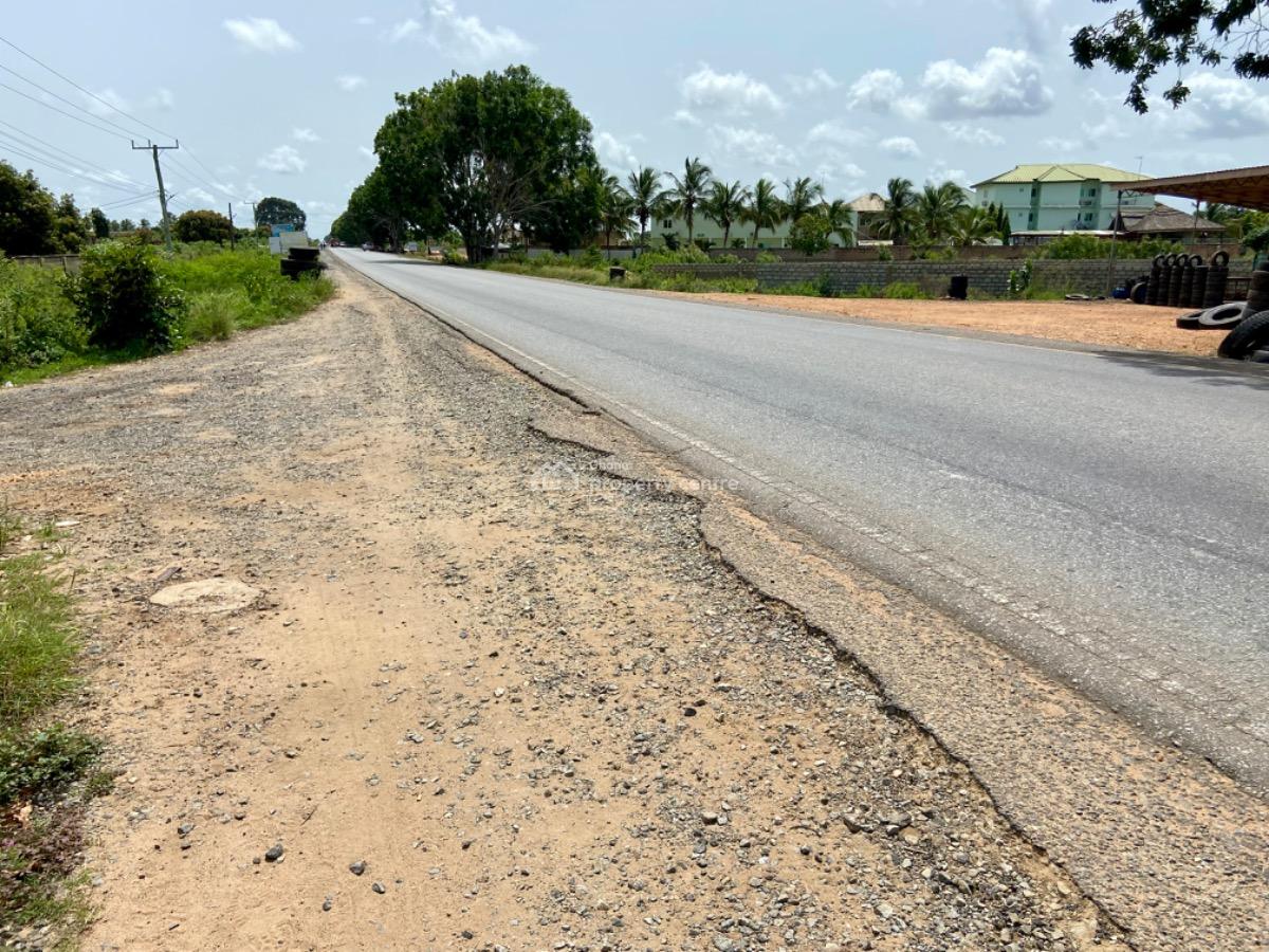 Roadside Land on Ada Kasseh Accra--aflao Highway Ghana  15 Walled Plot, Ada Kasseh, Ada Foah, Accra - Aflao Highway, Ada East, Accra, Commercial Land for Sale