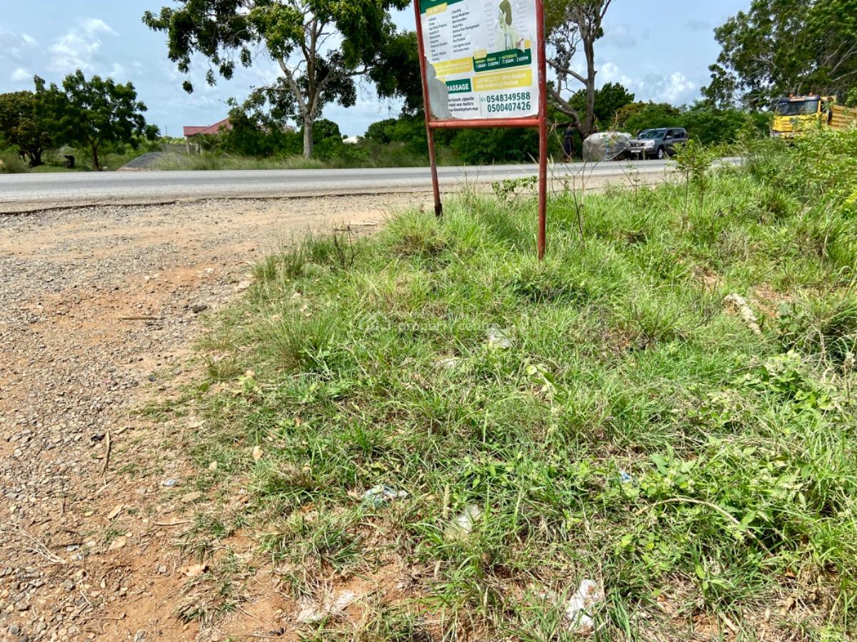 Roadside Land on Ada Kasseh Accra--aflao Highway Ghana  15 Walled Plot, Ada Kasseh, Ada Foah, Accra - Aflao Highway, Ada East, Accra, Commercial Land for Sale