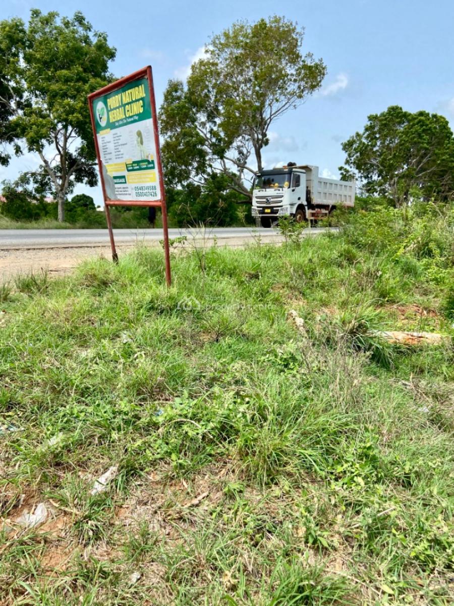 Roadside Land on Ada Kasseh Accra--aflao Highway Ghana  15 Walled Plot, Ada Kasseh, Ada Foah, Accra - Aflao Highway, Ada East, Accra, Commercial Land for Sale