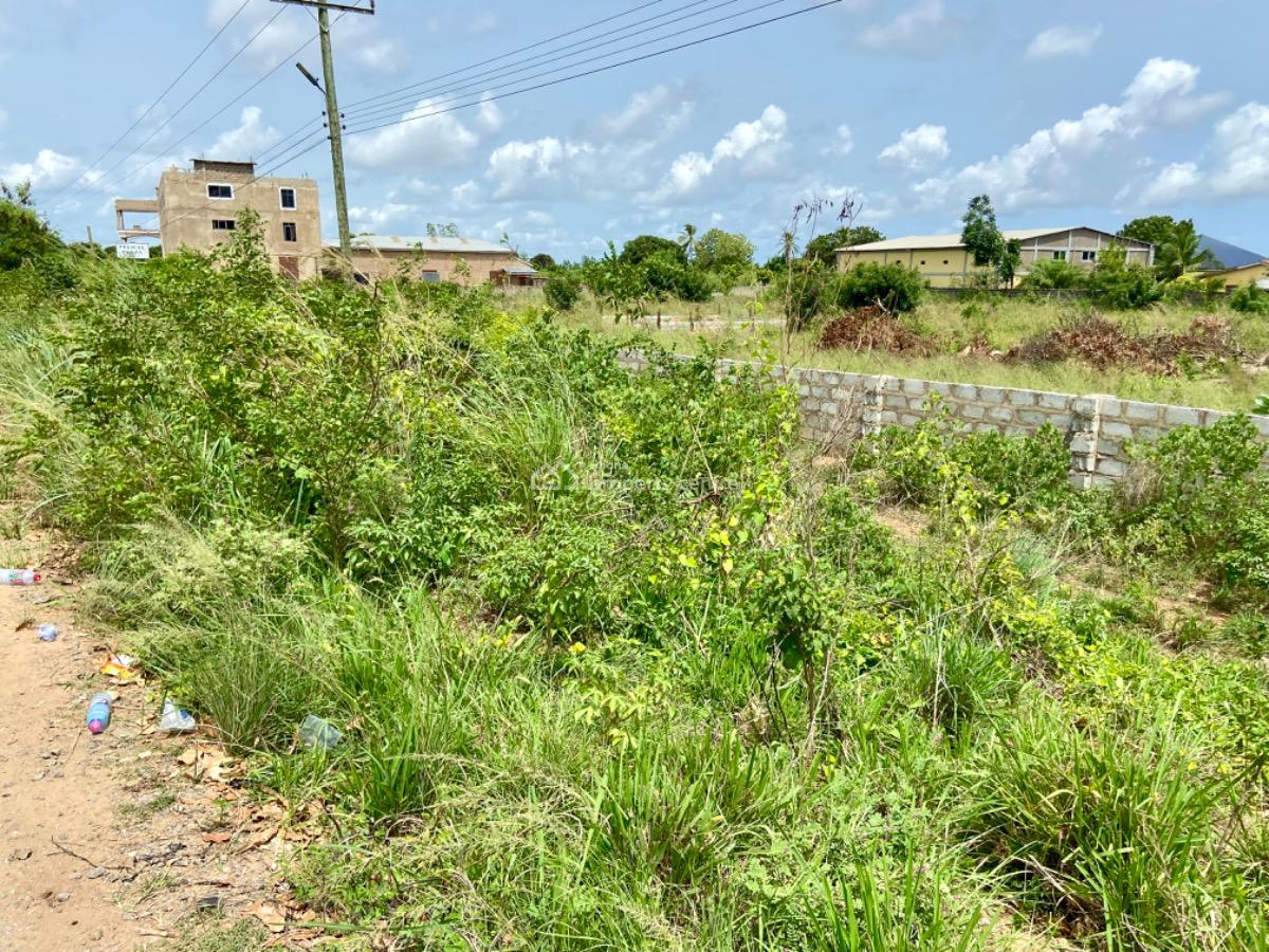 Roadside Land on Ada Kasseh Accra--aflao Highway Ghana  15 Walled Plot, Ada Kasseh, Ada Foah, Accra - Aflao Highway, Ada East, Accra, Commercial Land for Sale
