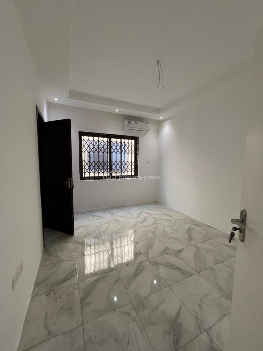 Decent 3-bedroom Semi Detached House @oyarifa:, Oyarifa, La Nkwantanang Madina Municipal, Accra, Semi-detached Duplex for Rent