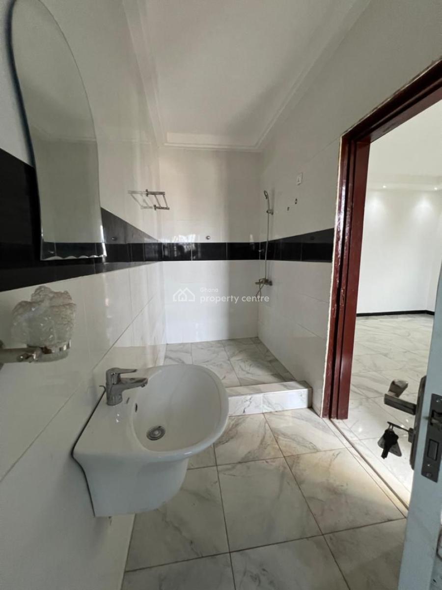 Newly Built 4-beeroom Detached House @oyarifa, Oyarifa, La Nkwantanang Madina Municipal, Accra, Detached Duplex for Rent