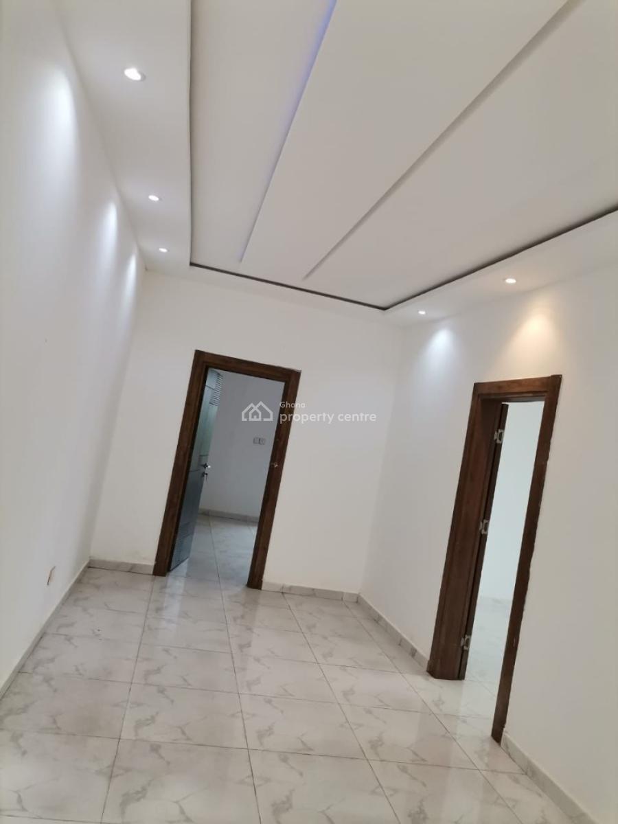 Newly Built 4-beeroom Detached House @oyarifa, Oyarifa, La Nkwantanang Madina Municipal, Accra, Detached Duplex for Rent