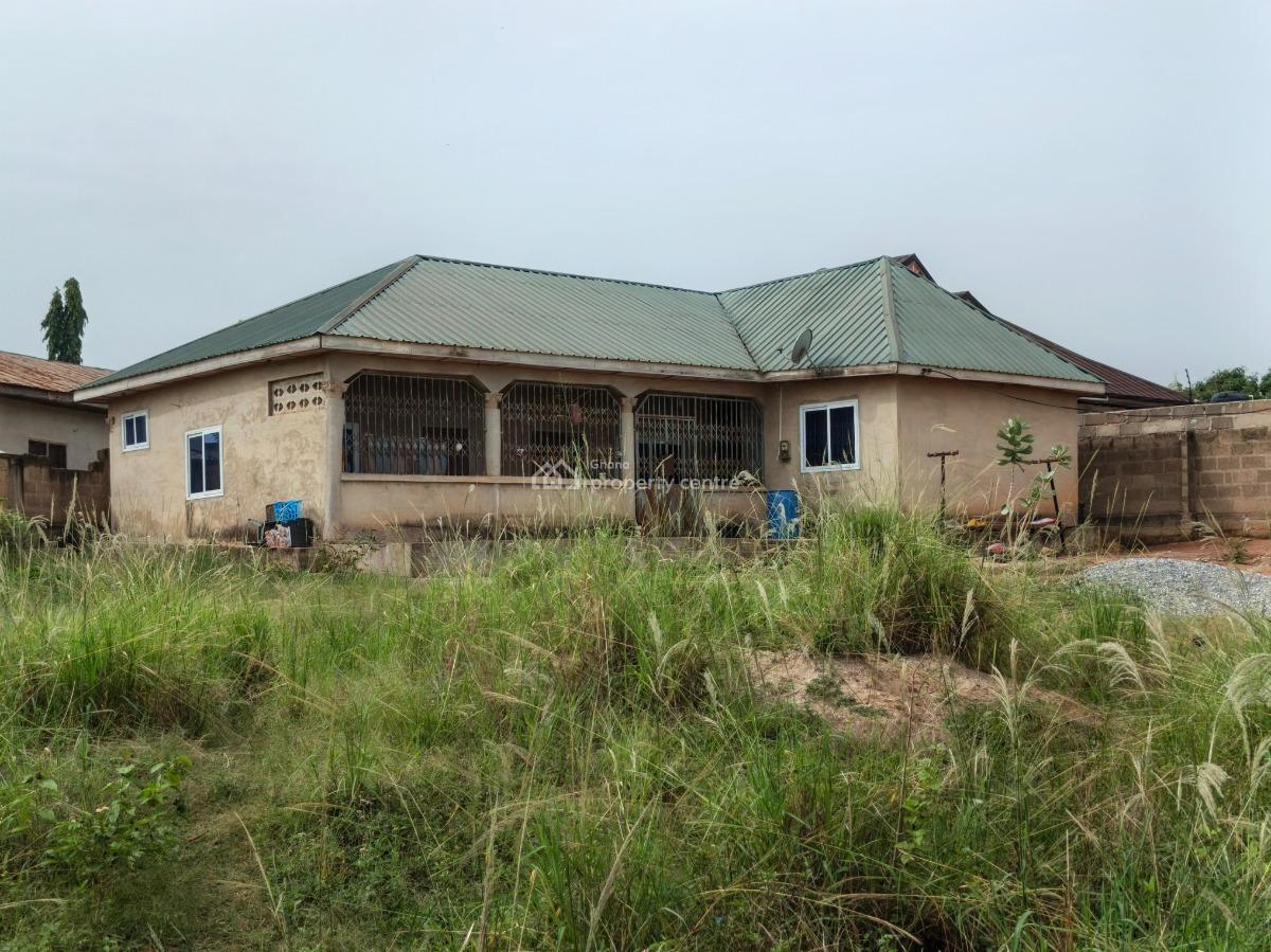 4 Bedrooms House, Nwamasi, Near Kenyasi Abrem., Kumasi Metropolitan, Ashanti, House for Sale