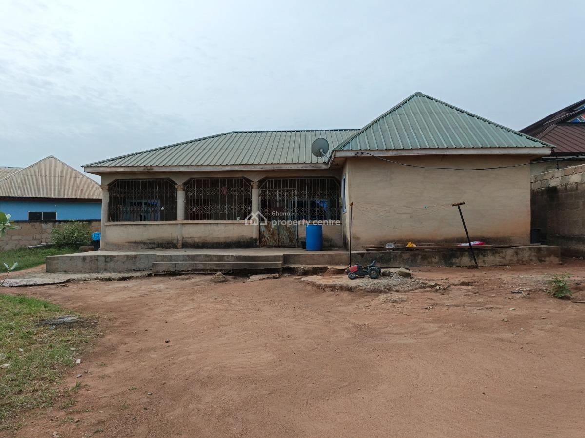 4 Bedrooms House, Nwamasi, Near Kenyasi Abrem., Kumasi Metropolitan, Ashanti, House for Sale