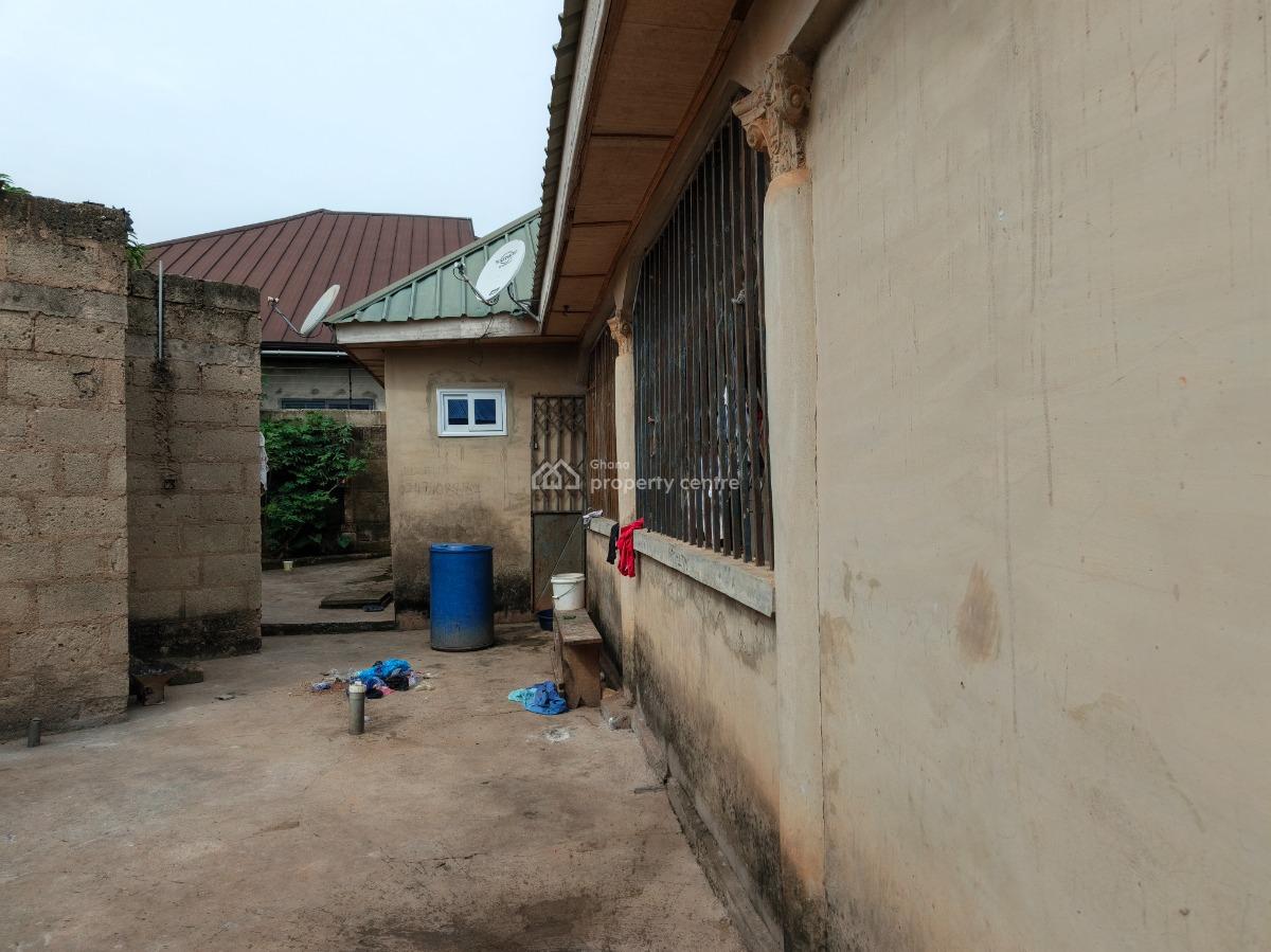 4 Bedrooms House, Nwamasi, Near Kenyasi Abrem., Kumasi Metropolitan, Ashanti, House for Sale